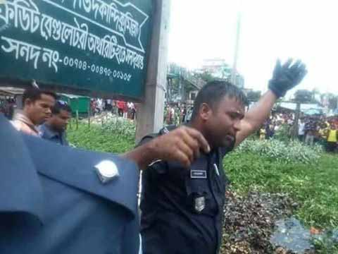 সেবাই পুলিশের ধর্ম… কনষ্টেবল পারভেজ