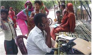 লকডাউনে কিস্তি আদায়ে ব্যস্ত এনজিওকর্মীরা, বিপাকে ঋণগ্রহীতারা