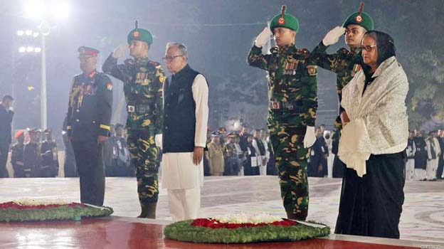 ভাষা শহীদদের প্রতি রাষ্ট্রপতি ও প্রধানমন্ত্রীর শ্রদ্ধা