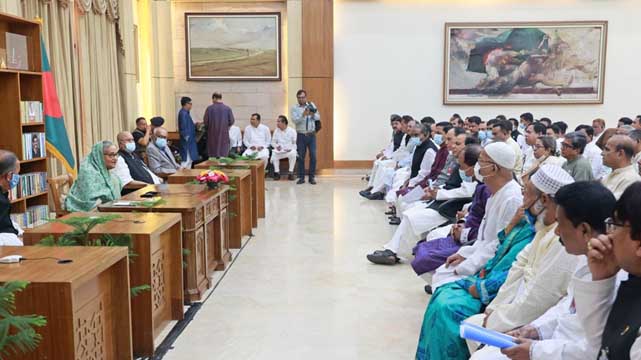 সকল ষড়যন্ত্রের বিরুদ্ধে সজাগ থাকার জন্য নেতাকর্মীদের সতর্ক করলেন শেখ হাসিনা