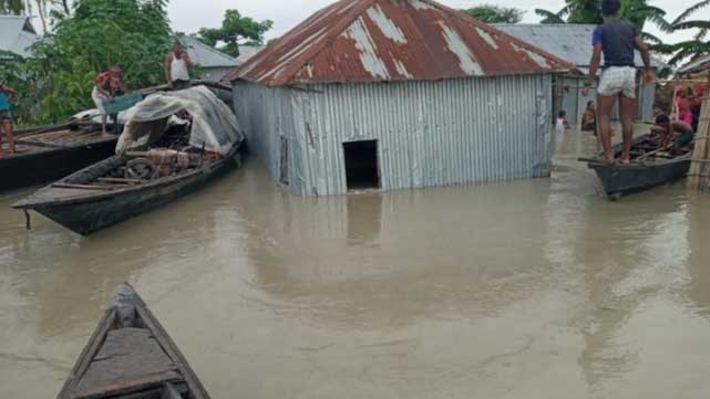 কুড়িগ্রামে অর্ধলক্ষাধিক মানুষ পানিবন্দি