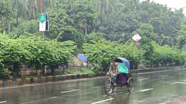 রাজধানীতে শ্রাবণের মুষলধারা বৃষ্টি