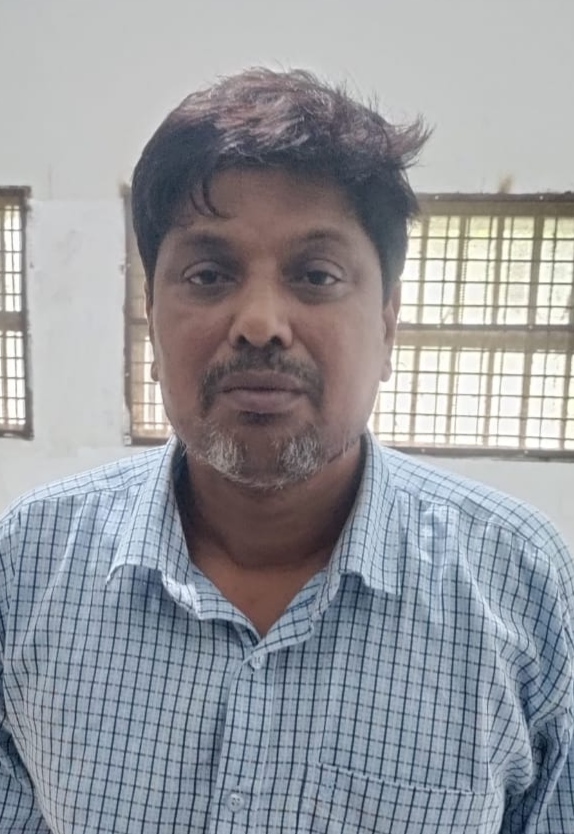 কসবায় ইউপি কার্যালয় থেকে ভারপ্রাপ্ত চেয়ারম্যানকে গ্রেফতার