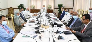 সব সরকারি প্রতিষ্ঠানের ছাদে সোলার প্যানেল বসানোর নির্দেশ প্রধান উপদেষ্টার