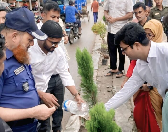 কসবায় ৩১ শেজুলাই বিপ্লবের সকল শহীদদের প্রতিশ্রদ্ধা জানিয়ে বৃক্ষরোপন কর্মসূচি