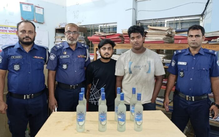 কসবায় ৮বোতল বিদেশী মদসহ কারবারি আটক