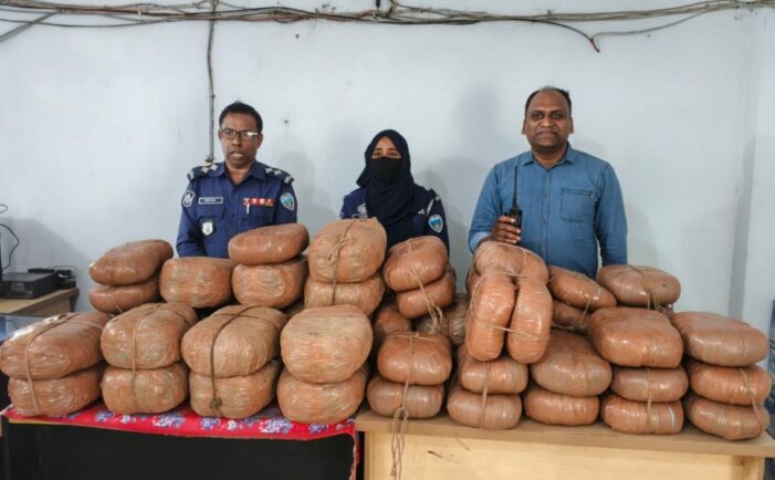 কসবায় ১১৪ কেজি ৫০০ গ্রাম গাজা উদ্ধার