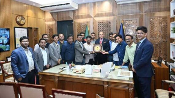 ‘সুপ্রিমকোর্ট সচিবালয় প্রতিষ্ঠার লড়াইয়ে গণমাধ্যম কর্মীদের অবদান রয়েছে’