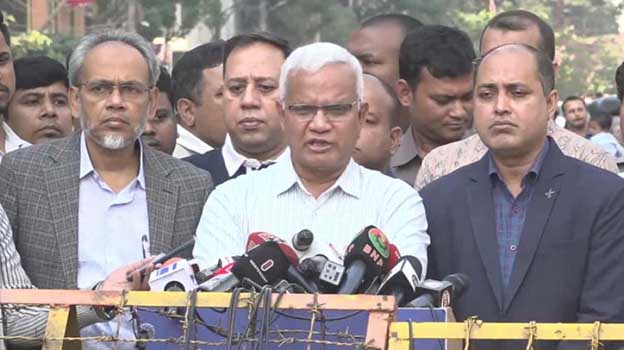 খালেদা জিয়া ধীরে ধীরে সুস্থ হয়ে উঠবেন, দোয়া প্রত্যাশা ডা. জাহিদের