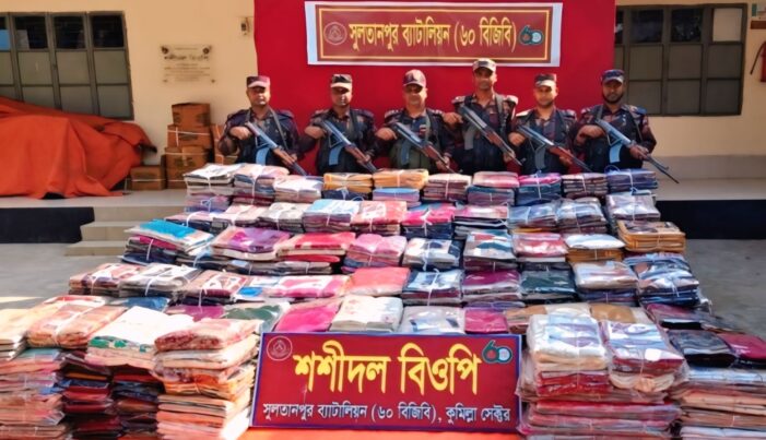 কসবায় প্রায় এক কোটি টাকা মূল্যের ভারতীয় শাড়ি জব্দ
