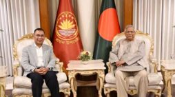 প্রধান উপদেষ্টার সঙ্গে সাক্ষাৎ করেছেন তারেক রহমান