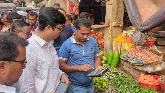 কসবা পবিত্র মাহে রমজান উপলক্ষে উপজেলা প্রশাসনের বাজার মনিটরিং