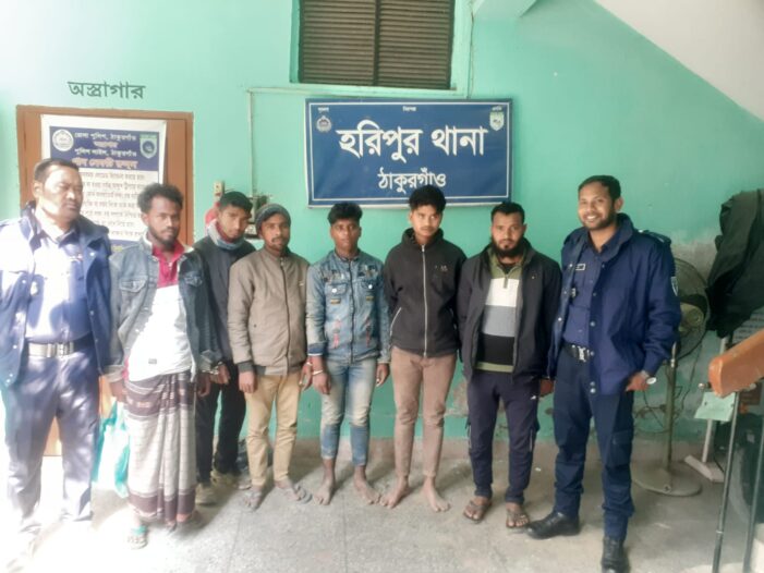 ঠাকুরগাঁওয়ে অনুপ্রবেশের দায়ে আটক ৬ যুবক