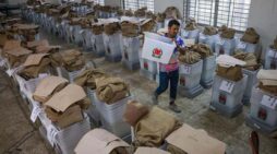 কেন্দ্রে সরাসরি ভোট ও প্রবাসীদের পোস্টাল ব্যালটে ইতিহাস গড়লো বাংলাদেশ: কমনওয়েলথ