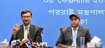 ‘ভিসা নিয়ে সামনে আরও খারাপ সময় আসছে; আমাদের কাগজ কেউ বিশ্বাস করেনা’