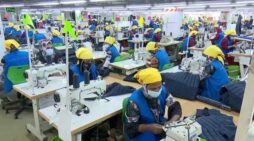 বিশ্বমন্দায় যুক্তরাষ্ট্রে কমছে পোশাক কেনা তবে ব্যতিক্রম বাংলাদেশে