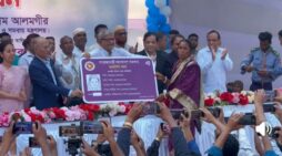 ঠাকুরগাঁওয়ে ৫৯০জন নারীর মাঝে ফ্যামিলি কার্ড বিতরণ করলেন এলজিআরডি মন্ত্রী মির্জা ফখরুল