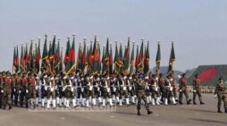 ১৮বছর পর স্বাধীনতা দিবসের কুচকাওয়াজে অংশ নিলেন রাষ্ট্রপতি ও প্রধানমন্ত্রী