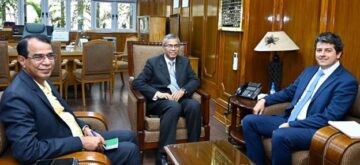 বাংলাদেশ ব্যাংকের গভর্নরের সঙ্গে আইএমএফ প্রতিনিধির সাক্ষাৎ