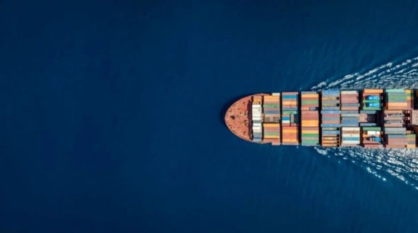 হরমুজ প্রণালি বন্ধে আটকে আছে তেলবাহী দুই জাহাজ, এলএনজিতেও অনিশ্চয়তা