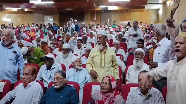 ‘মুক্তিযুদ্ধে শেখ মুজিবের অবদান ছিলনা’ বলে তোপের মুখে জমিয়ত নেতা