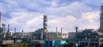 ৫ দিনের মজুত আছে তবে কবে আসবে অপরিশোধিত তেল?