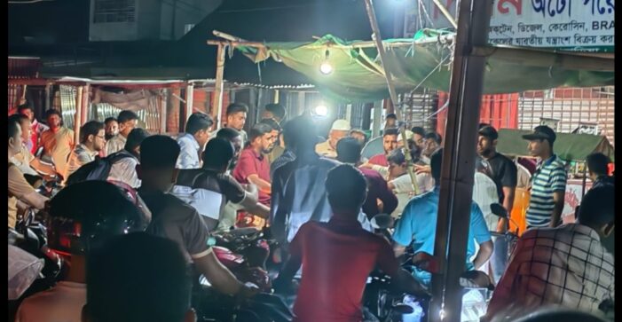 কসবায় অতিরিক্ত দামে জ্বালানি বিক্রির অপরাধে জরিমানা