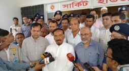 বর্তমানে মানুষের আকর্ষণ বেশি রাজনীতির প্রতি … স্পিকার