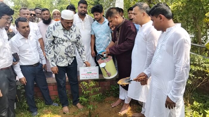কসবা কুল্লাপাথর শহীদ সমাধিস্থলে বৃক্ষরোপণ কর্মসূচি পালন