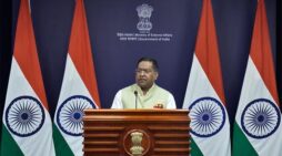 দিল্লি অবৈধ বাংলাদেশিদের ফেরাতে ঢাকার সহায়তা চায়