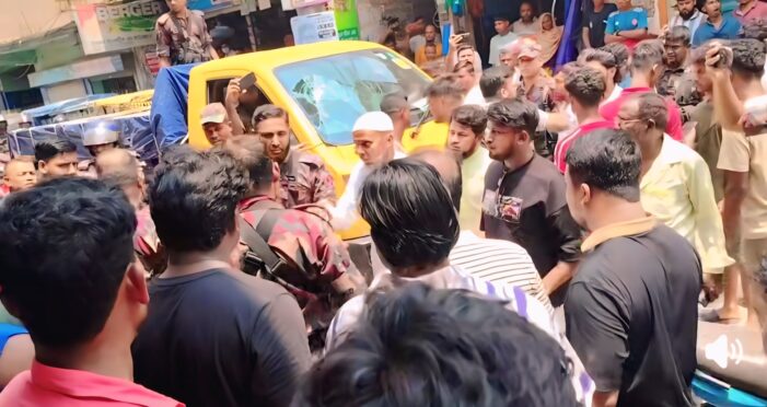 বিজিবি ব্যবসায়ী ধস্তাধস্তি হয়েছে।। গাড়ি ভাংচুর হয়নি।। অতিরঞ্জিত করেছে মোবাইল সাংবাদিকরা।।