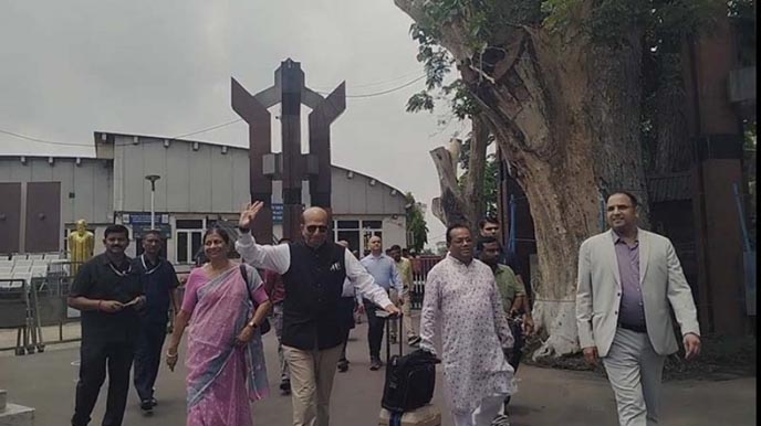 বেনাপোল দিয়ে গাড়িতে আসছেন ঢাকায় নিযুক্ত ভারতীয় নতুন হাইকমিশনার