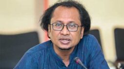 শেখ হাসিনার বক্তব্য প্রচার না করার আহ্বান—তথ্য উপদেষ্টা শেখ হাসিনার বক্তব্য প্রচার না করার আহ্বান—তথ্য উপদেষ্টা