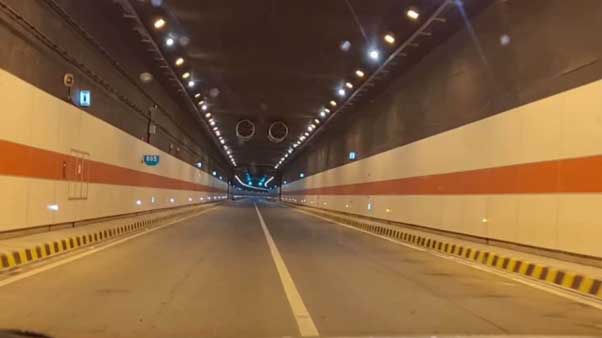 ১০ হাজার কোটি টাকার কর্ণফুলী টানেলে প্রতিদিন আয়ের চেয়ে দ্বিগুণ ব্যায়