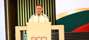 বাংলাদেশকে ট্রিলিয়ন ডলারের অর্থনীতিতে রূপান্তরের প্রতিজ্ঞা প্রধানমন্ত্রীর