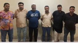 ‘গোপন বৈঠককা‌লে’ আওয়ামীলীগের ৬ নেতাকর্মী গ্রেফতার