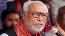 হাতকড়া নববধূর চুড়ির মতো…কাদের সিদ্দিকী
