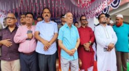 কসবায় শান্তির পায়রা উড়িয়ে প্রতিষ্ঠাবার্ষিকীর কর্মসূচির উদ্বোধন করেন সংসদসদস্য মুশফিকুর রহমান
