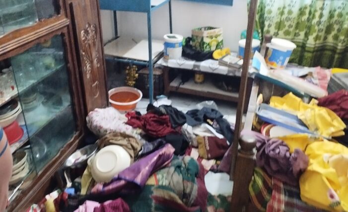 কসবায় একই রাতে দুই বাড়িতে দুধর্ষ ডাকাতি