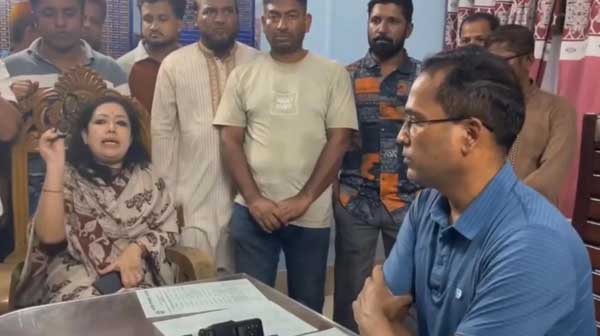 থানায় গিয়ে নিরাপত্তা চাইলেন রুমিন ফারহানা; ওসি বললেন ‘মব সৃষ্টির কথা’