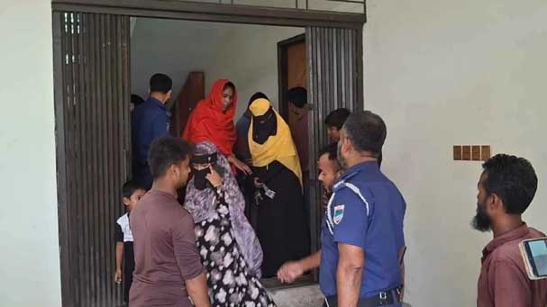 ইউএনওর সরকারি গাড়ি নিয়ে ভাড়া বাসায় তিন নারীসহ আটক চালক